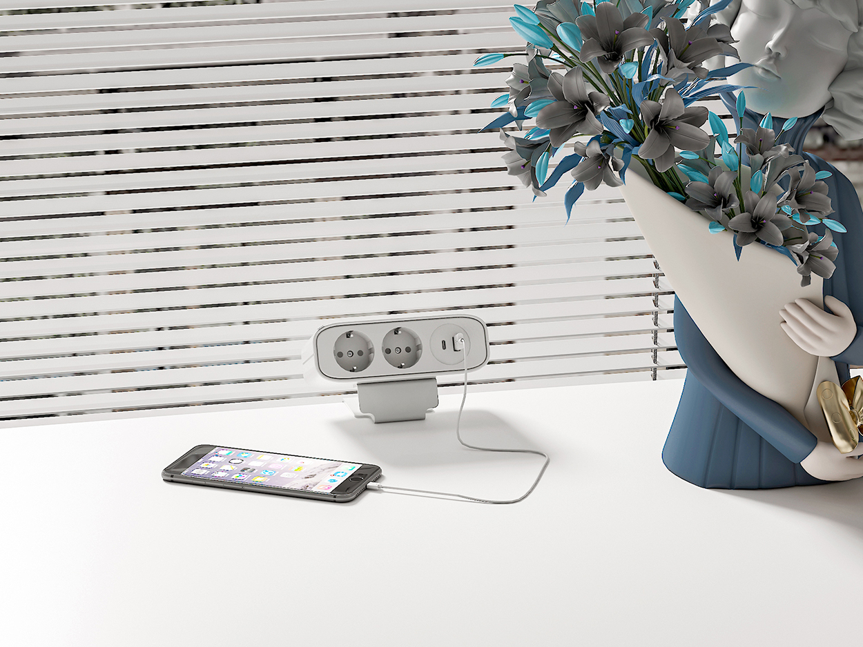 USB-C PD 65W desk charger for laptop